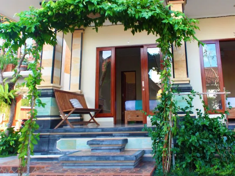 Cr Tris Rooms Seminyak 2*,  Indonesien